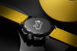 天梭环法赛特别款腕表，黄黑配色的时尚瞬间，你心动了吗？